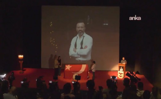 Serhat Kılıç'a Muhsin Ertuğrul'da gözyaşlı duygusal veda