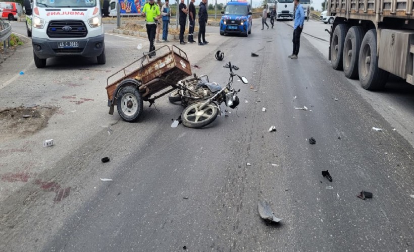 TIR ile çarpışan sepetli motosikletin sürücüsü hayatını kaybetti