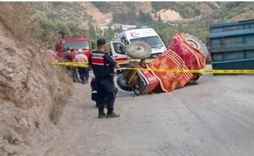 Traktörün altında kalan sürücü hayatını kaybetti