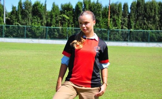 Turgutluspor, 22 yaşındaki Zeynep Mestan'a emanet: Hücum futbolu oynatmak istiyorum