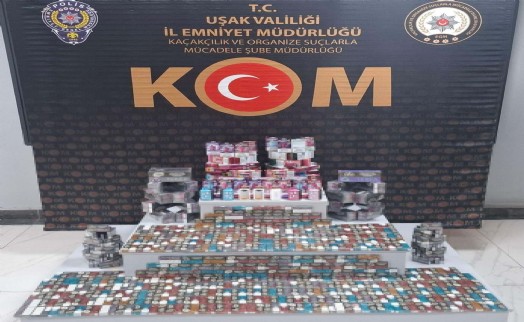 Uşak'ta kaçakçılık operasyonu: 27 bini aşkın ürün ele geçirildi