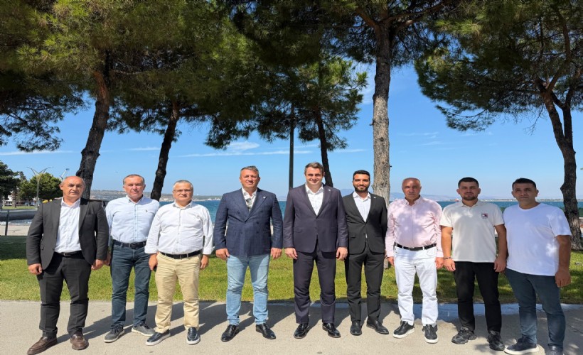 YENİ Partili Güç’ten Bakırçay’da kongre mesajı: 'İzmir’in 30 ilçesinde büyüyeceğiz'