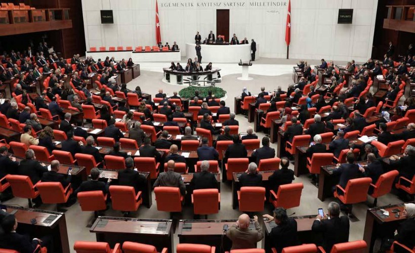Yasama yılı başlıyor... Fon krizi için komisyon kurulacak mı?