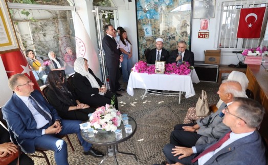 Zeki Müren, 30'uncu ölüm yıldönümünde Bodrum'da dualarla anıldı