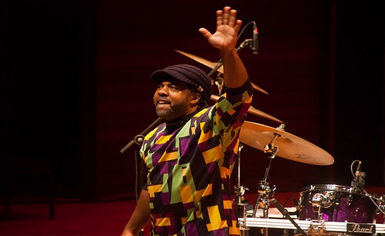 1 Festival İzmir'de Victor Wooten rüzgarı