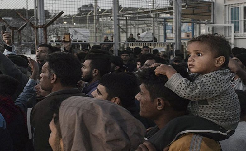10 bin mülteci Türkiye'ye geri mi dönecek'