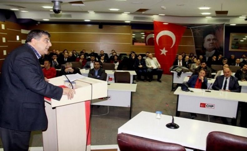 CHP’li Sındır: “Darbenin en büyük bedelini gençlerimiz ödedi!”