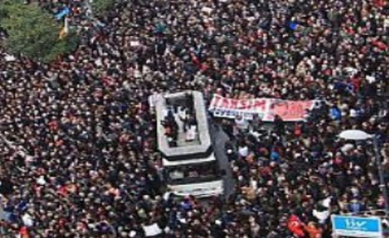 Berkin son yolculuğuna uğurlandı