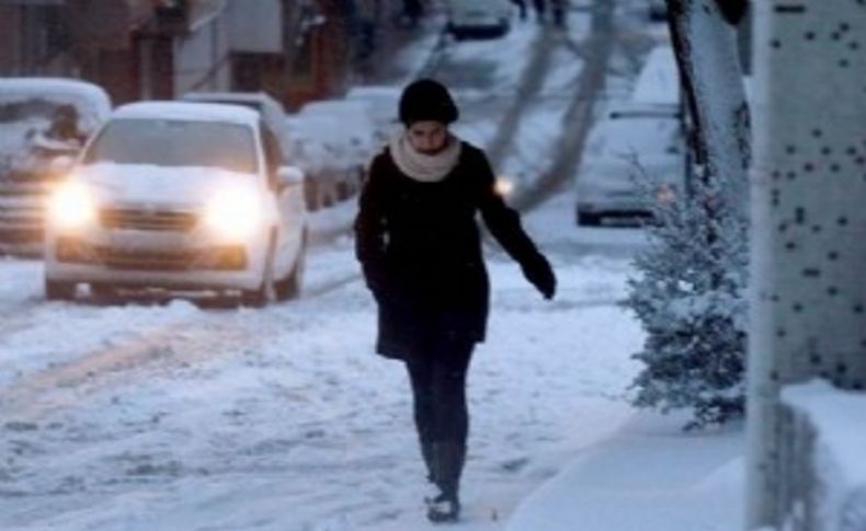 ​İzmir-İstanbul yolu trafiğe kapandı