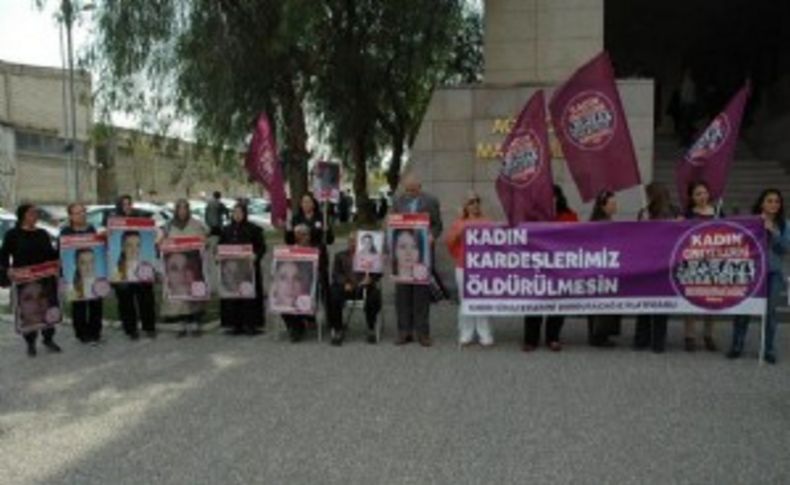 Çöl davası öncesi kadınlardan protesto