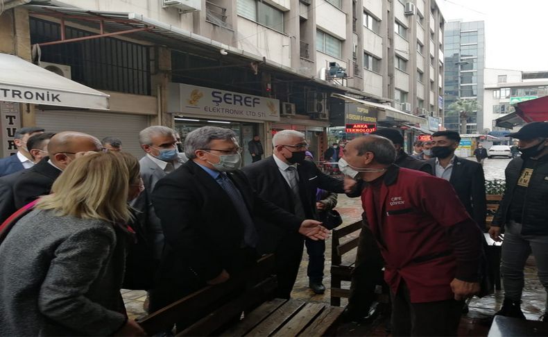 Gelecek Partisi, İzmir'de esnafı dinledi