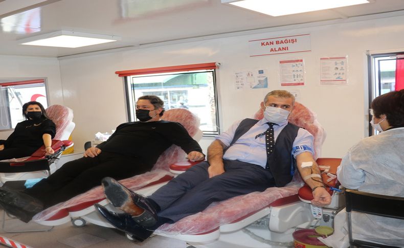 İzmir'de kan bağışı kampanyası