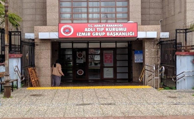 İzmir'deki damat dehşetinin ardından cenazeler adli tıptan alındı