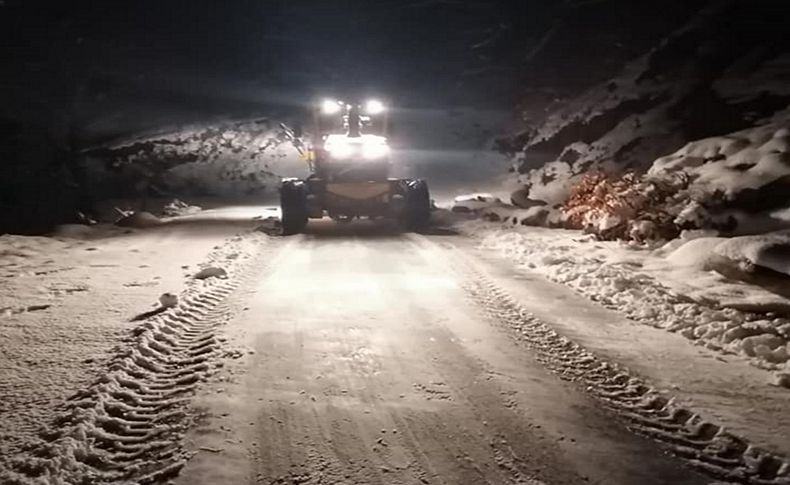 Kar nedeniyle kapanan Beydağ-Nazilli kara yolu açıldı