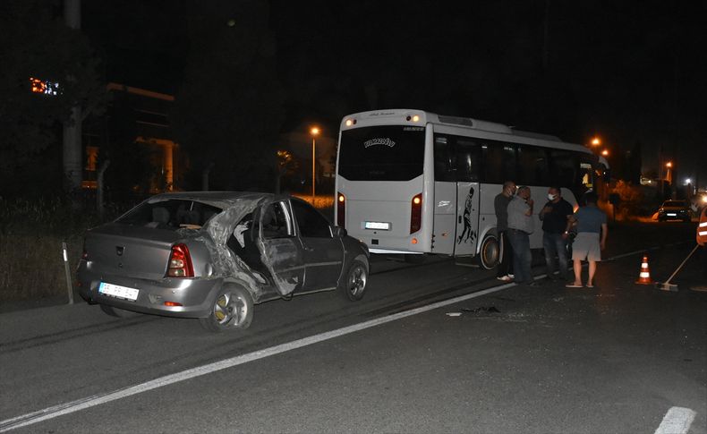 İzmir’deki trafik kazasında aynı aileden 4 kişi yaralandı