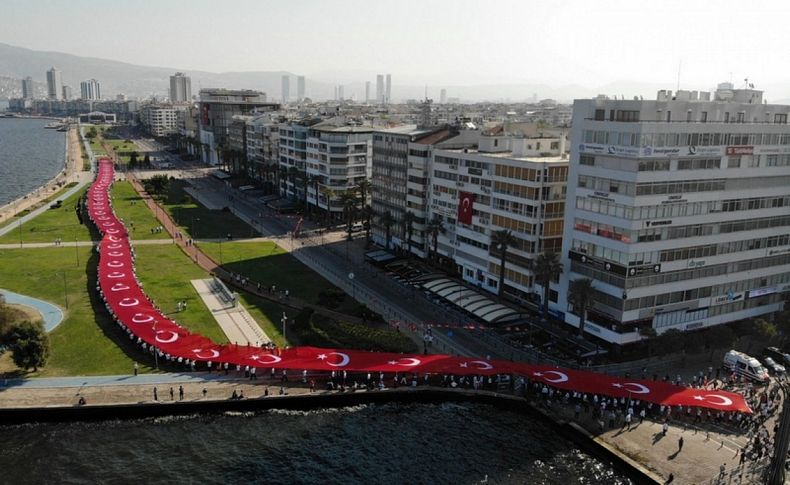 İzmir Büyükşehir Belediyesi 9 Eylül coşkusunu tüm kente yayacak