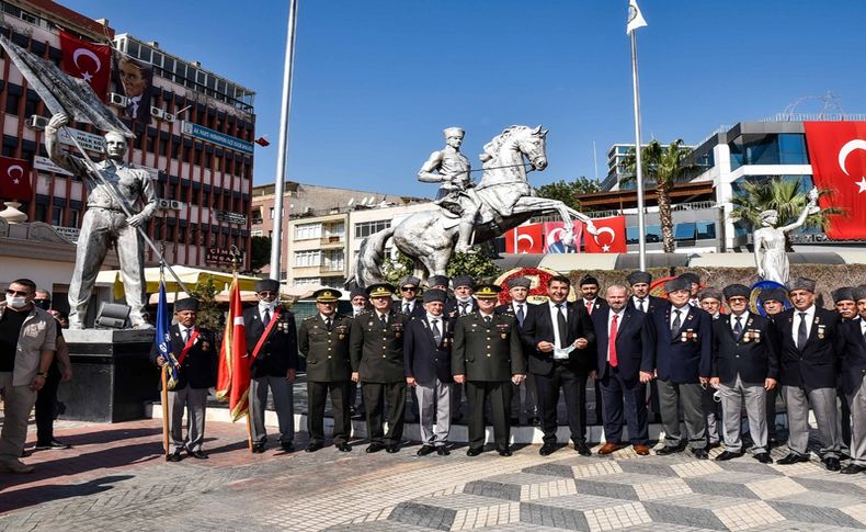 Menemen'de kurtuluş sevinci