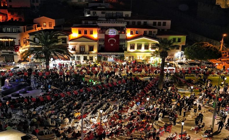 Çeşmeliler Cumhuriyet Bayramı’nı Pinhani ile kutladı