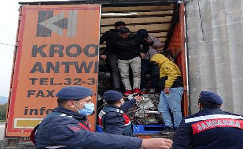 Kaçak göçmenlerin Avrupa hayali suya düştü: Bugaristan sandılar İzmir çıktı