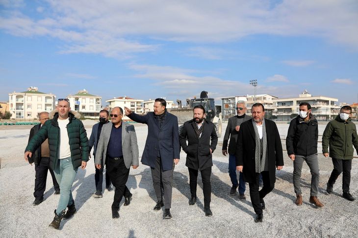AK Partili Kaya'dan Menderes çıkarması: Hastanenin açılışı için tarih verdi
