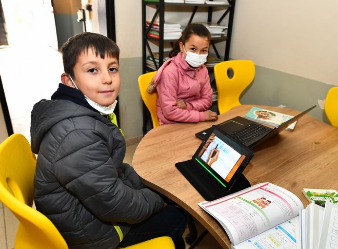İzmir Büyükşehir Belediyesi 78 köye ücretsiz internet hizmeti veriyor