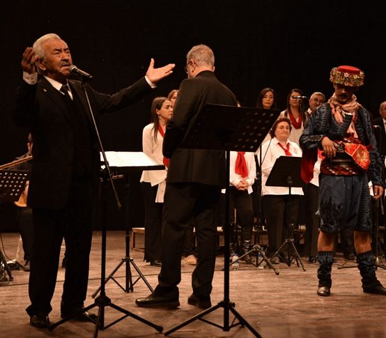 Torbalı’daki konser merhum başkana adandı