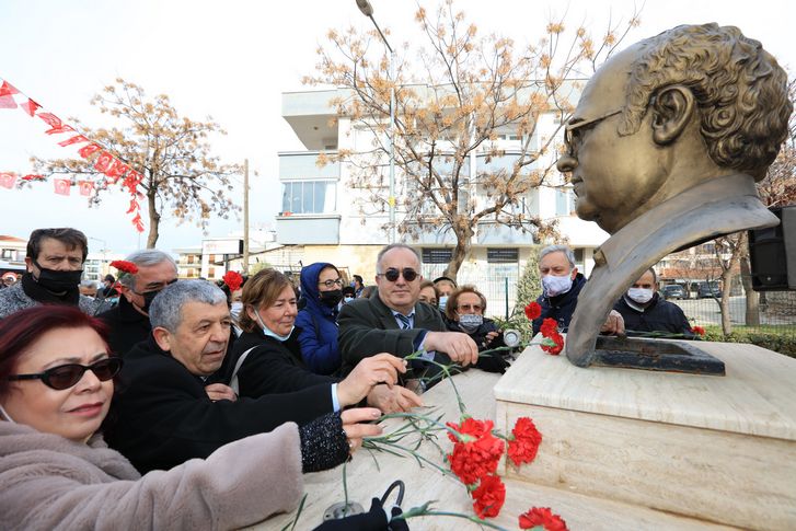 Uğur Mumcu Güzelbahçe'de anıldı