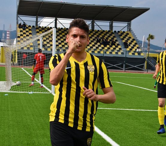 Aliağaspor FK 3 puanı tek golle aldı