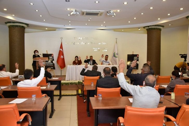 CHP Torbalı’da kongre öncesi flaş gelişme: O meclis üyesinden istifa ve adaylık açıklaması