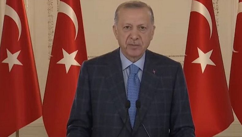 Cumhurbaşkanı Erdoğan: Temel gıda ürünlerinde yüzde 8 olan KDV'yi yüzde 1'e indiriyoruz