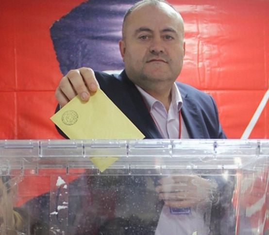 Eski başkan Yılmaz’dan kongreye saatler kala ‘adaylık’ açıklaması ve dikkat çeken uyarı