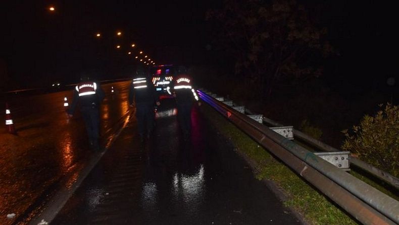 İzmir'de dehşet! Yol kenarında ateşe verilen valizden yanmış ceset çıktı!