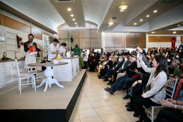 'Karşıyaka Ege Otları Festivali’ne yoğun ilgi