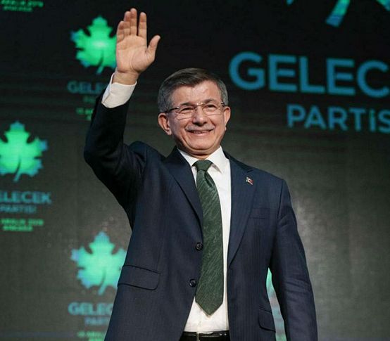 Ahmet Davutoğlu İzmir’e geliyor