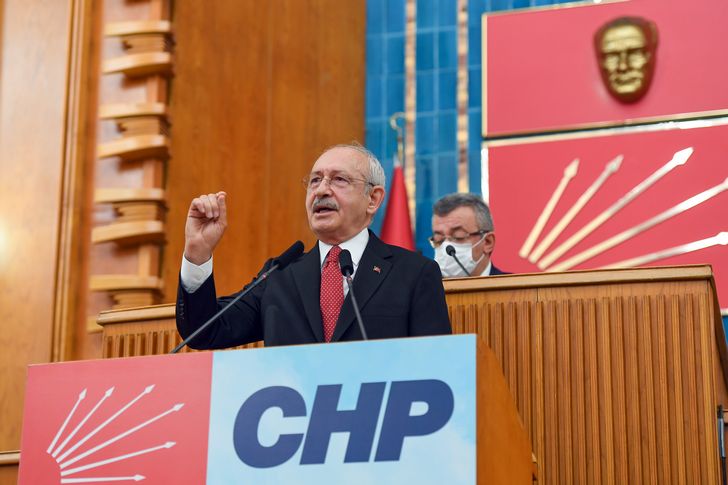 'Dibimizde savaş var! MGK yerine parti zirvesi yapıyor'