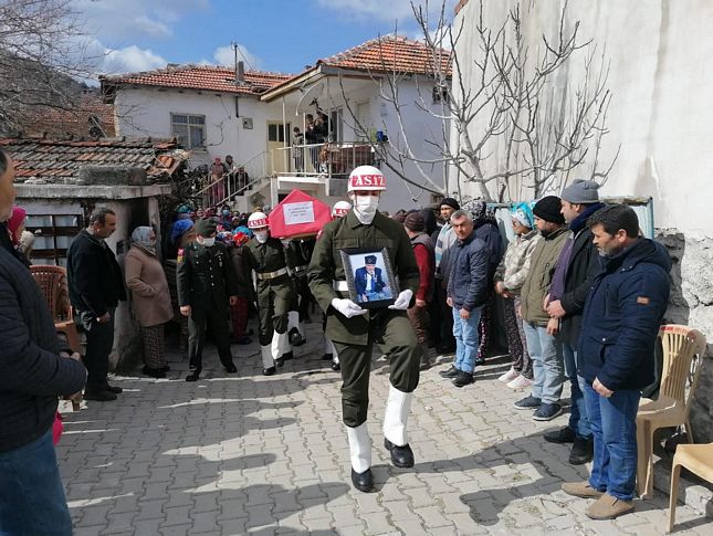 Kınık’ta Kıbrıs gazisi son yolculuğuna uğurlandı