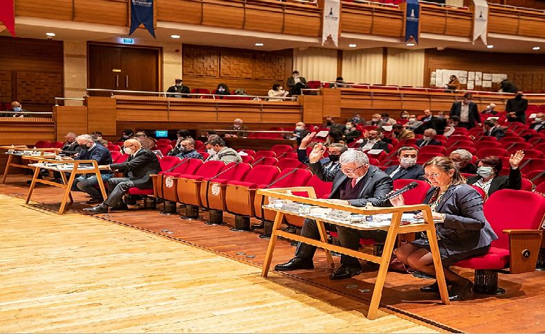 Büyükşehir’de meclis ikinci başkan vekili değişti