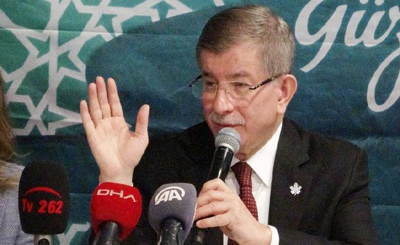 Davutoğlu'ndan Suriyeli mültecilerle ilgili açıklama