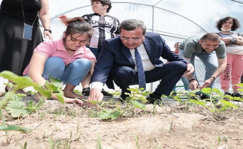 Konak’ın özel çocuklarına bahçe terapisi