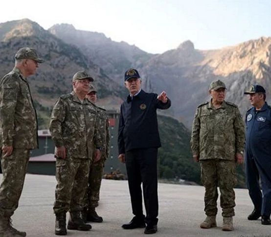 Bakan Akar Dağlıca'da: Münbiç ve Tel Rıfat'tan bazı tacizler var