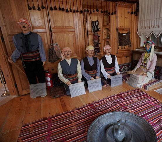 Narlıdere Tarihi Kültür Evi ziyaretçilerini ağırlıyor