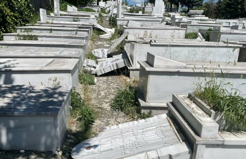 Valilik açıkladı; Yahudilere ait mezar taşlarını çocuklar tahrip etmiş!