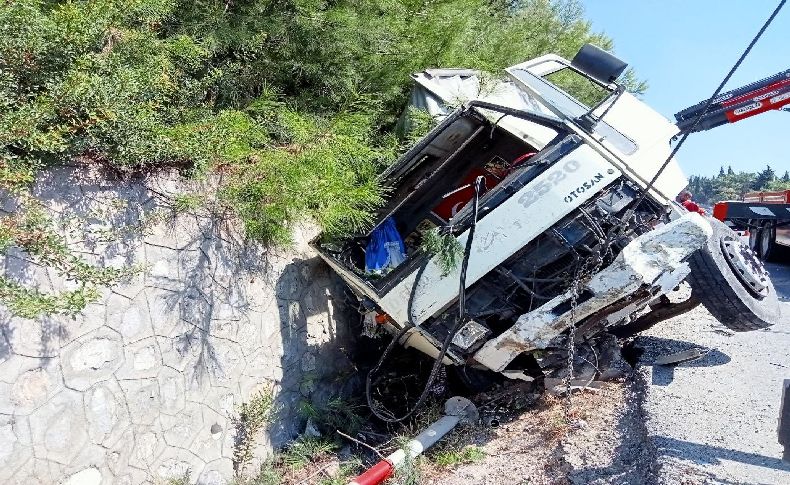 Bornova'da feci kaza: Faciadan dönüldü!