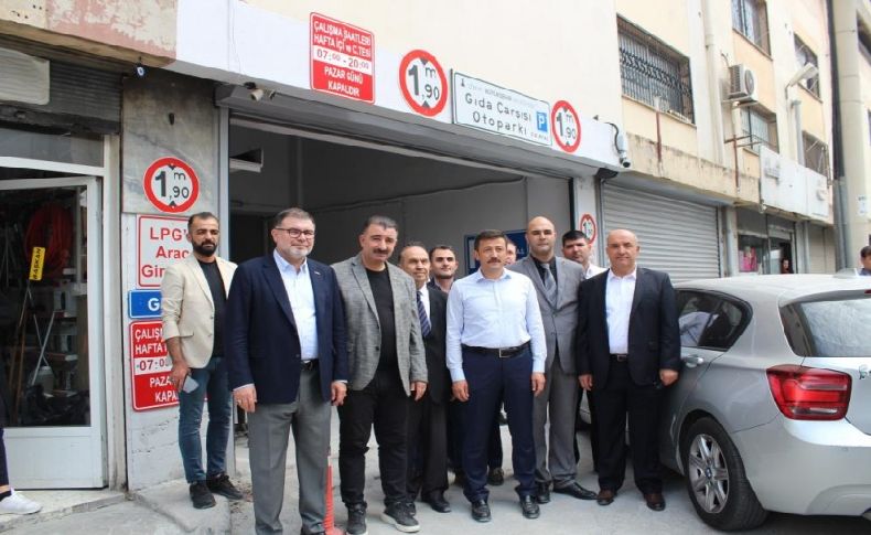 AK Parti'li Dağ ve Başkan Saygılı'dan Gıda Çarşısı çıkarması