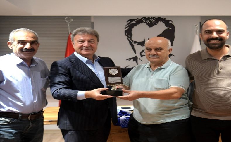 Amatörlerden Başkan İduğ’a plaketli teşekkür