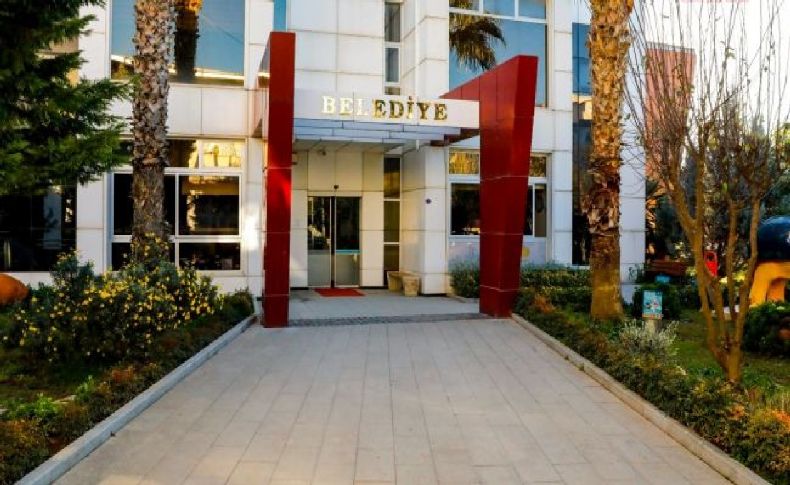 ‘Asırlık ağaçlar katledildi’ iddialarına o belediyeden yanıt