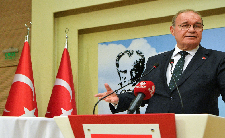 Faik Öztrak: Tek kişilik şahsım rejimleri hayırsız evlat gibi satar
