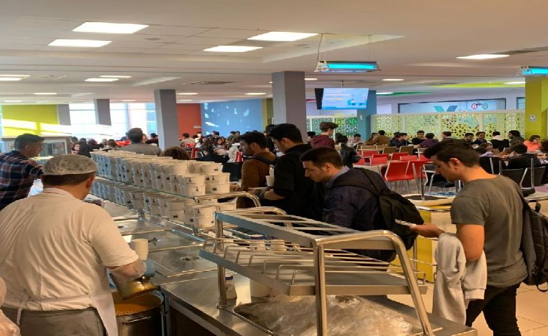İzmir Demokrasi ve Bakırçay üniversitelerinde de yemek hizmeti başladı