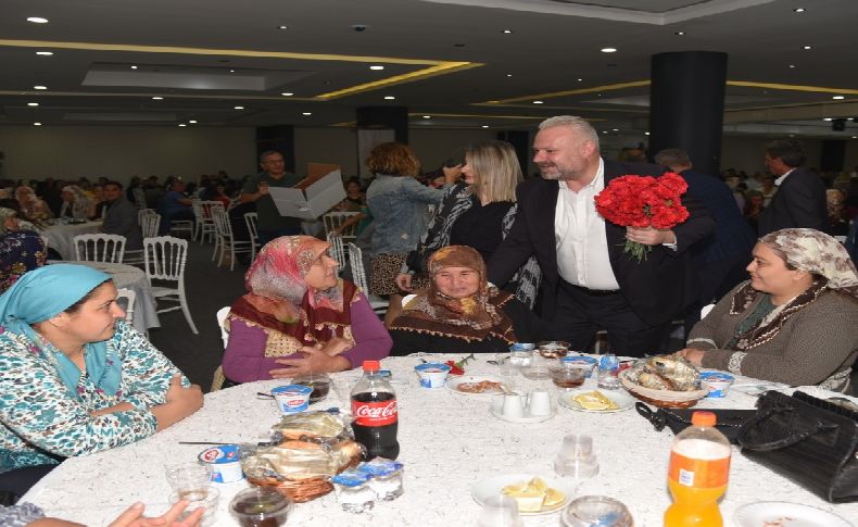 Menemen'de kadın çiftçiler unutulmadı