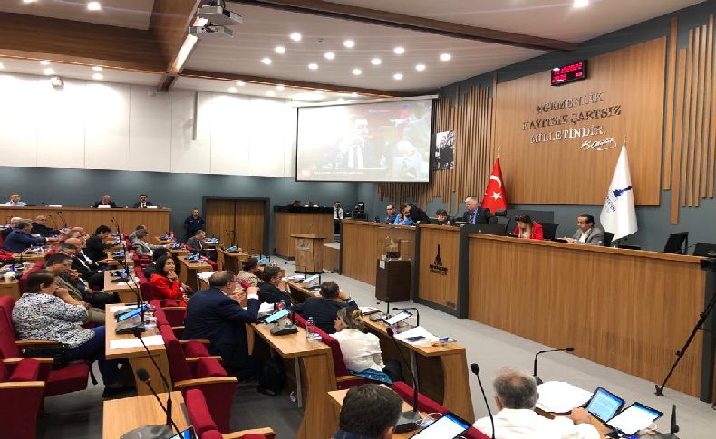 Sit alanında plan değişikliği: AK Parti’den ‘dolar yeşili’ çıkışı